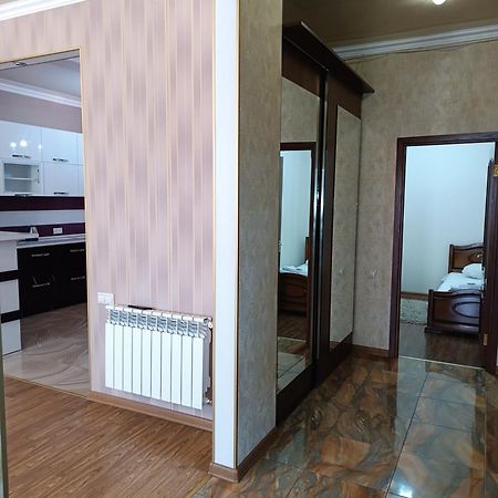 Rent Inn Yerevan On Arami Street ภายนอก รูปภาพ