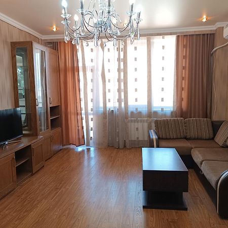 Rent Inn Yerevan On Arami Street ภายนอก รูปภาพ